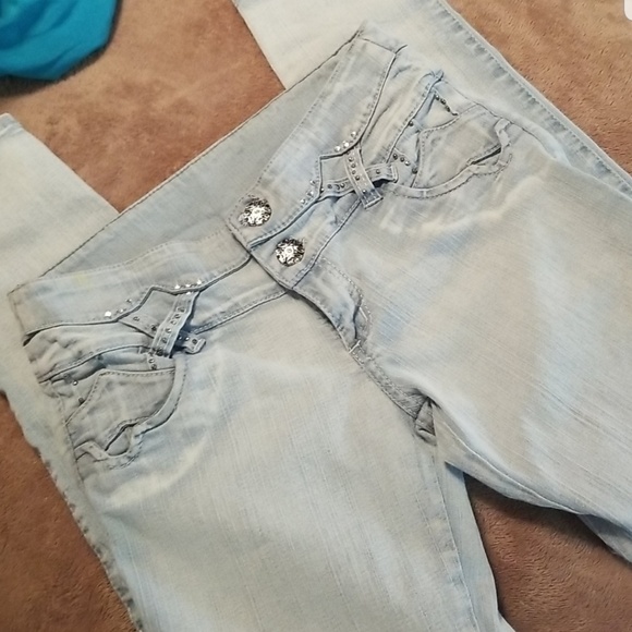 Capris - Picture 2 of 2